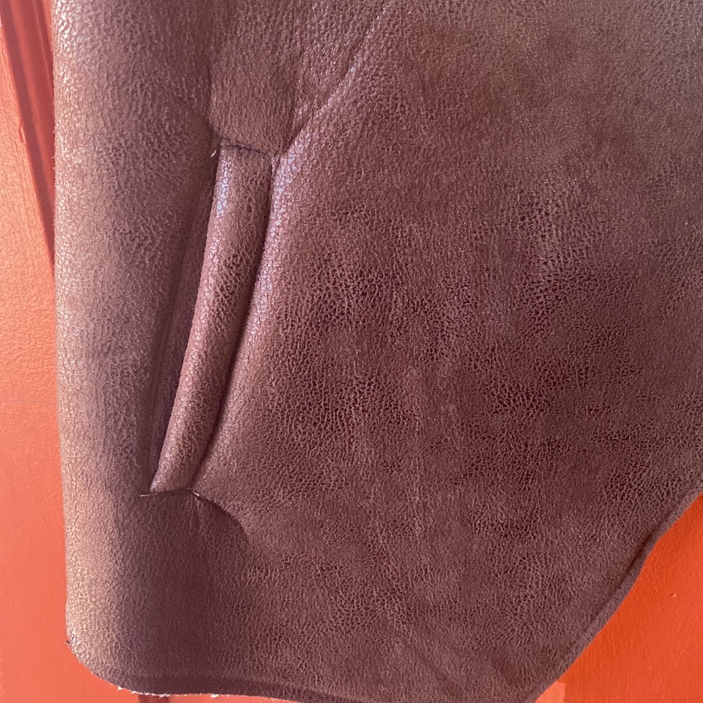 Love Tree vest - Picture 2 of 6